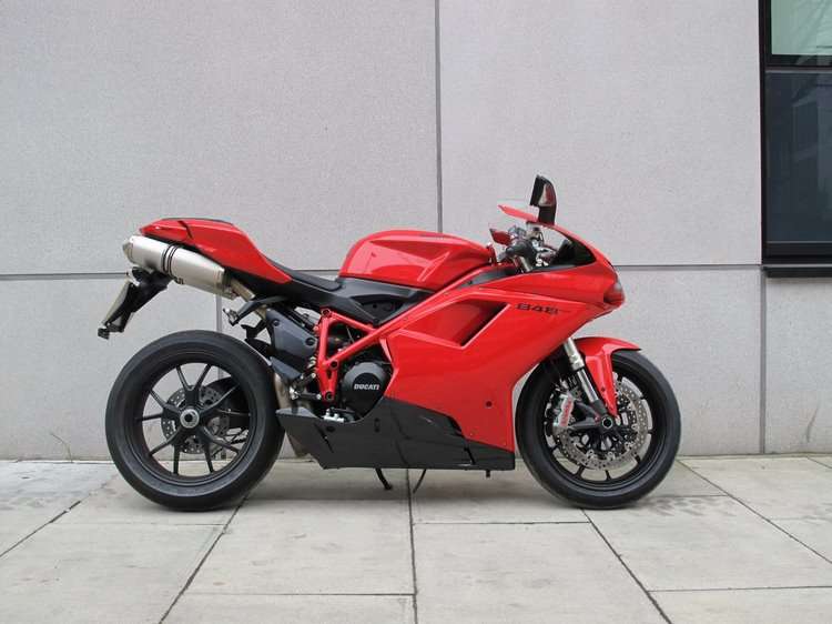 Электромотоцикл Ducati 848